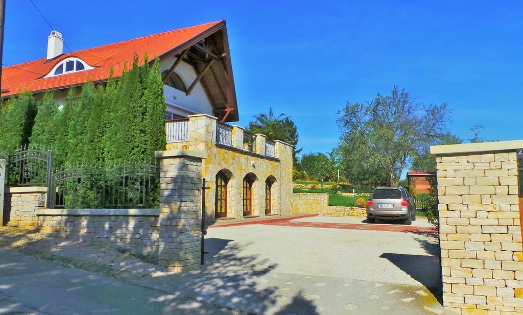 Keith Lakewood Villa Балатонфюред Номер фото