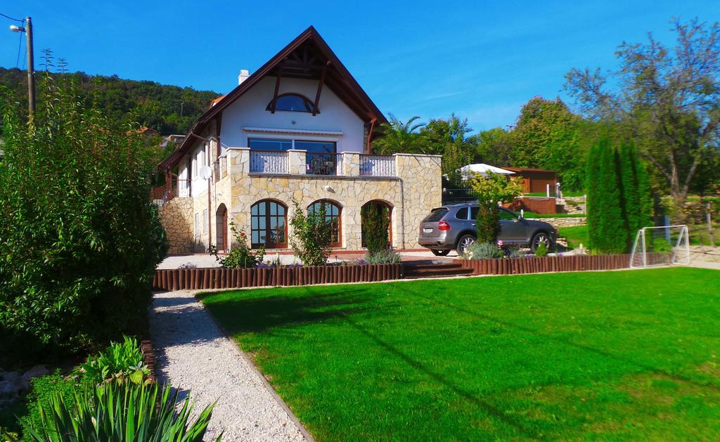 Keith Lakewood Villa Балатонфюред Номер фото